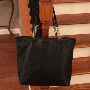 Sale! 🤩Coach Madison North South leather tote🤩
